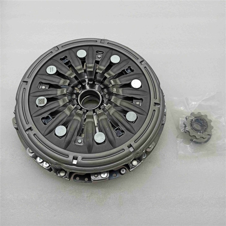 D7UF1-0015-OEM Clutch Single 412002D220 412002D100 D7UF1 Transmission